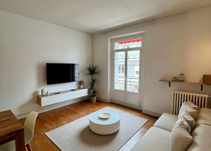 Elegant Championnet - 3 - Parking Prive Apartment